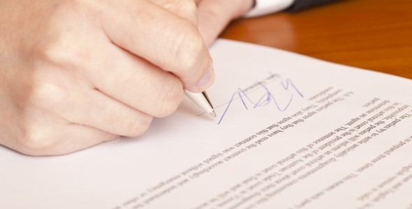 Δημοσιεύτηκε ο Νόμος για τις δημόσιες συμβάσεις
